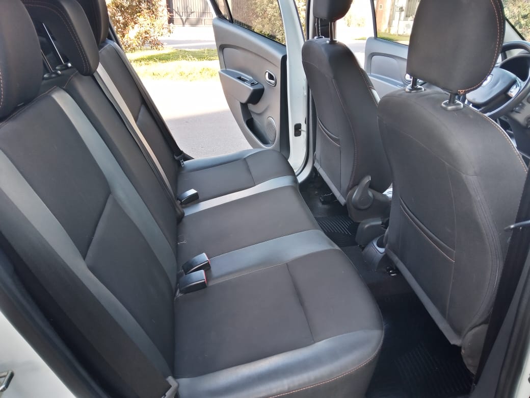 RENAULT	NUEVO SANDERO STEPWAY PRIVILEGE