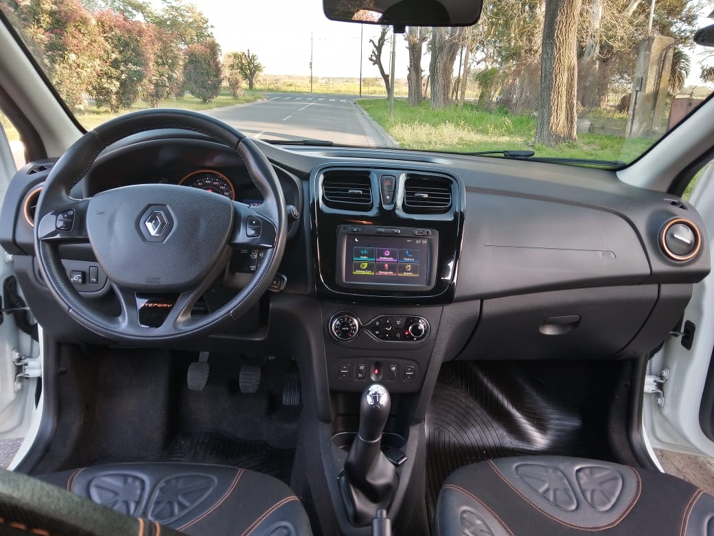 RENAULT	NUEVO SANDERO STEPWAY PRIVILEGE