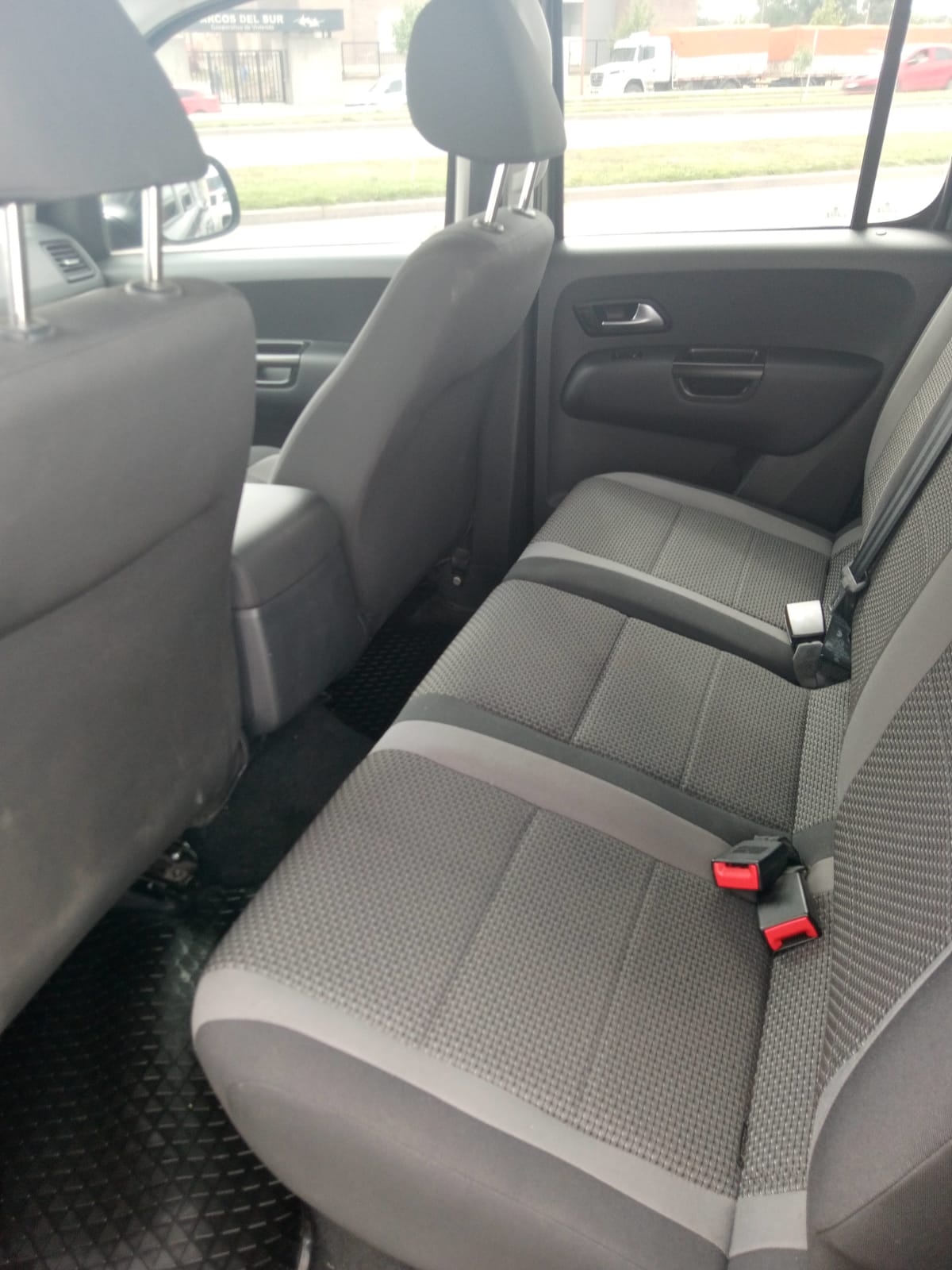 VOLKSWAGEN	NUEVA AMAROK DC 2.0L TDI 180 CV COMFORTLINE 4X2 AT