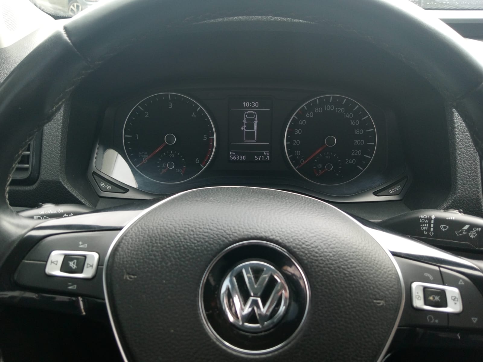 VOLKSWAGEN	NUEVA AMAROK DC 2.0L TDI 180 CV COMFORTLINE 4X2 AT